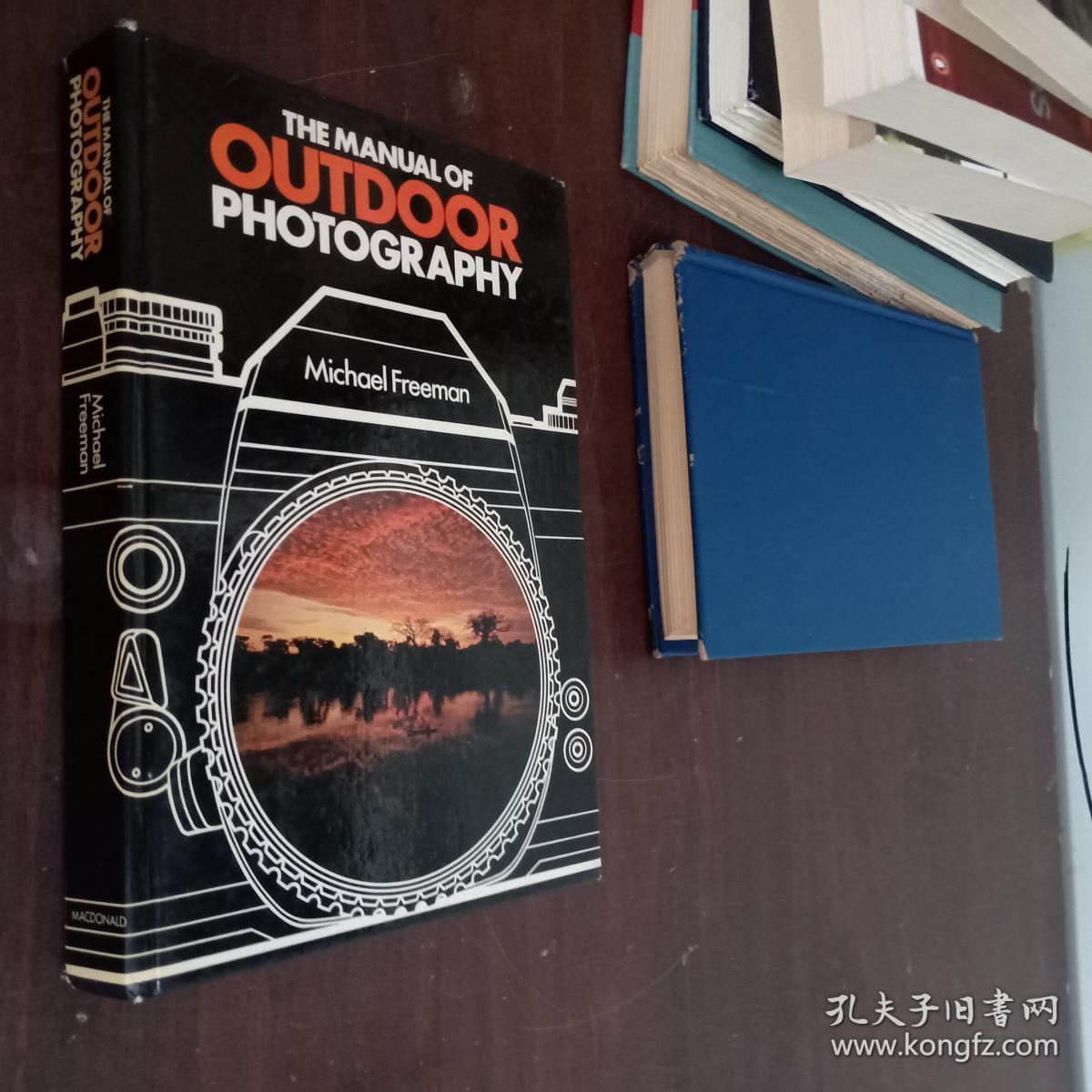 THE  MANUAL  OF  OUTDOOR  PHOTOGRAPHY户外摄影手册