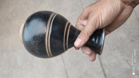 瓷器类；玉胡春瓷瓶一个高18厘米