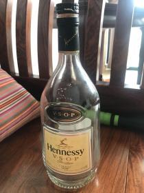 轩尼诗Hennessy酒瓶