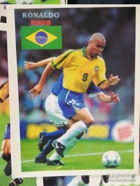 世界杯超越1958巴西队珍藏版，一共12张。另附一张立体卡片。共25元包邮。
