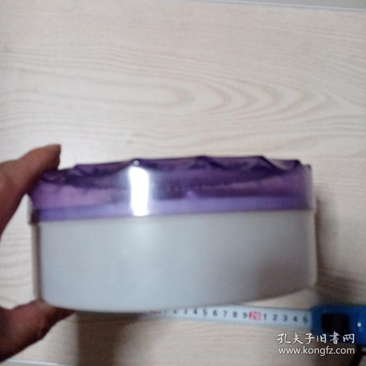 塑料药盒子（海豚牌石家庄新华制药厂制）