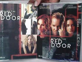 红门背后。DVD光盘一张。