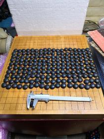 日本原装围棋子 一套 白蛤碁石180枚10.7毫米厚黑那智石 181枚11毫米厚带原装杉木棋笥箱花林棋笥