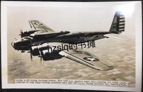 二战时期美国波音飞机公司(Boeing Aircraft Co.)制造的战斗机BOEING B-17C，备注有性能描述。