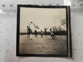 1964农民篮球赛场的原版唯一老照片
