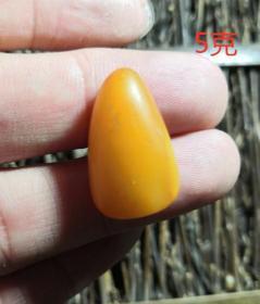保真新疆和田玉鸡油黄黄玉籽料原石促销打折  籽料都可以很美