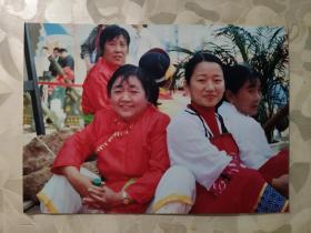 彩色照片：专业摄影师拍摄的彩色照片---候场       共1张照片售     彩色照片箱3   00203