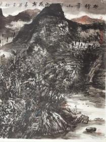 胡文轩     尺寸    68/68   托片
笔名一轩，大轩子，1952年生于青岛，现居北京。
中国民主建国会会员
中国美术家协会会员
民建中央画院院士
齐鲁宾虹山水画研究会会长
青岛大岳书画院院长
青岛大学MBA教育中心导师
青岛当代书画作品价格鉴定中心鉴定专家
胡文轩先生早年毕业于山东艺术学院，2005年考入中国艺术研究院研究生院，贾又福山水画工作室首届硕士研究生班。《胡文轩山水画集》。