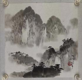 施一岫     平尺小品   六幅软件
（1926—？）字亦秀，江苏南通人，近现代海派著名老画家，早年游艺于海上，为郑午昌入室弟子，擅长山水，以青绿为主，笔法传统，功力深厚，亦擅长画鸟，老城厢书画会成员