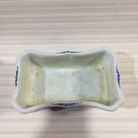 青花水仙盆【长14CM 宽6.5CM 高5CM】【品相自鉴】