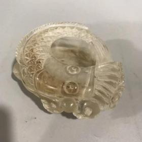 旧藏：水晶鱼纹笔洗
尺寸：高5.3cm 宽12cm 重561.9g