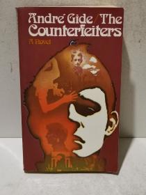 The Counterfeiters：A Novel（书底脊部有遐思）