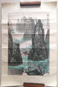 500白雪石 (八六年)原裱镜心《漓江春晓》保真手绘作品！！画芯尺寸68x45，品相还可以的，自然旧没啥瑕疵