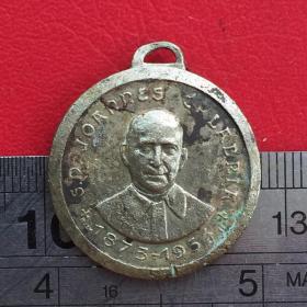 S477意大利罗马约翰.卡拉布里亚1873-1954假设的旧衣服小铜牌铜章