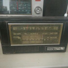 美乐2波段7晶体管收音机