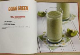 PALEO SMOOTHIES冰沙饮料100种能量和纯天然配方制作英文美食菜谱 【平装本 192页】