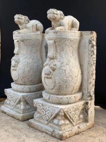 青石 狮子石瓶门墩 狮子镇宅 石瓶寓意平安
高90 宽36 长37jzgw邮费自理