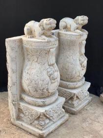 青石 狮子石瓶门墩 狮子镇宅 石瓶寓意平安
高90 宽36 长37jzgw邮费自理