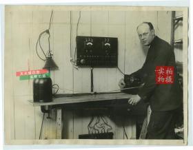 1925年地磁感应罗盘的发明者莫里斯·蒂特林顿Morris Titterington老照片，这项发明让夜里航空飞行的人能够安全地导航回家