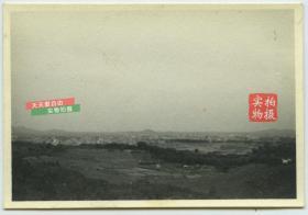 民国时期南京市莫愁湖公园一带拍摄南京天际线老照片