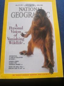 现货NATIONAL GEOGRAPHIC
A  Personal Vision of Vanishing Wildlife1990  4英文原版（美国国家地理  野生动物的消失的个人看法）南极洲：与世隔绝的土地；日本女子；柏林欢乐颂；