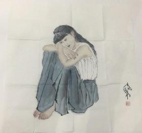 何家英，1957年出生于天津；1977年考入天津美术学院绘画系学习中国画，1980年毕业后留校任教。曾任第九、第十、第十一届全国政协委员；现任中国美协副主席、中国艺术研究院博士生导师、当代工笔画协会副会长、天津美术学院何家英工笔画研究所所长、天津画院名誉院长、天津美术馆名誉馆长。从朋友处购得，真假自辩！