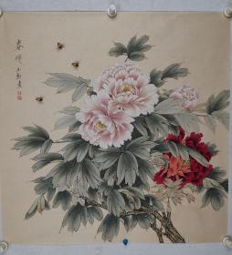 耿玉轩 1962年生于河北沧县，自幼受家庭熏陶，16岁拜河北省名画家米春茂先生为师学习工笔画。现为中国美术家协会会员、文化部中国国际书画艺术研究会理事、中国民主建国会会员、民建中央画院画师、民建中央画院沧州分院院长、文化部中国国际书画艺术研究会理事、中日美术家交流协会会员、北京工笔重彩画会会员、日本东胜美术株式会社一级特邀画师、日本爽健堂画廊艺术顾问。