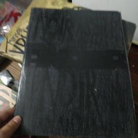 【包邮】A Noir Black Book: Art and Fashion 1998年出版