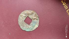 钱币铜钱；半两直径3.2厘米重3.4克{保真}