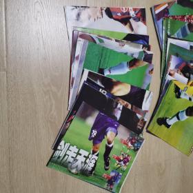 足球俱乐部海报：1997年第5.7-14.16-24期，增刊1张。1998年第1-24期，缺第21期。1999年第1-24期，缺第9期，增刊有2张。2001年第6-19.21-25期。共85张。1998年世界杯活页4张