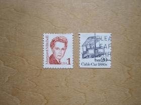 美国邮票两枚合售