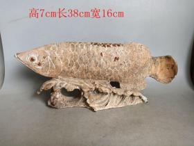 乡下收的老琉璃鱼摆件