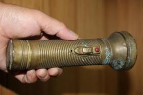 五十年代 国产金扇牌铜手电筒老物件收藏古玩铜器杂项
FZDL