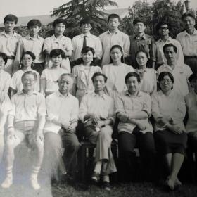 西北大学八九届外语系乙班毕业留影1989
