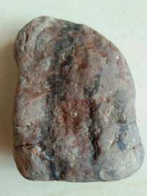 树化玉原石（呈色:灰、黑、红等）