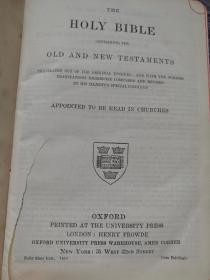 1914年签名  THE HOLY BIBLE CONTAINING THE OLD AND NEW TESTAMENTS 后面有几页彩色地图 全皮装帧 1000多页  三面书口刷金