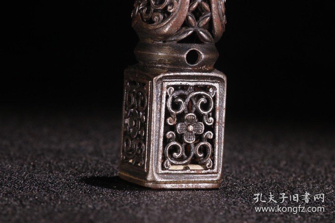 点击查看原图 高年份 爆老藏传 天铁印章