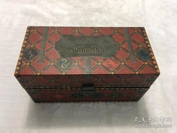 哈利波特与魁地奇道具盒模玩 Harry Potter: Collectible Quidditch Set