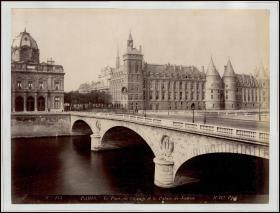 【1880年蛋白照片《巴黎凯旋门》《兑换桥与正义宫》（正反面）】41.5×32cm