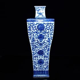 清乾隆年青花缠枝莲四方梅42*14cm