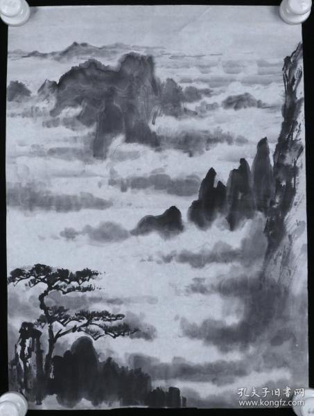 著名水粉画家、北京林大园林学院教授 谢叔宜 水墨画稿《黄山云海》一幅（纸本软片，画心约1.4平尺）HXTX187238