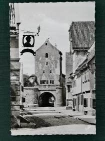 1962年欧洲城市风景实寄明信片，黑白摄影版，上面有绿色邮票和漂亮的外文手写体