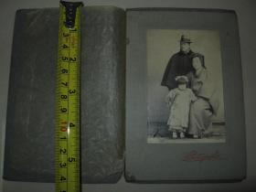 民国早期  日本老照片1枚  【一家三口】① 硬底板带保护纸