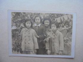 建国初期南方4个美少女老照片