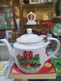 七十年代茶壶（高16厘米）库存未实用