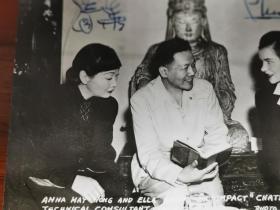 民国时期好莱坞女影星黄柳霜Anna May Wong及另两位演员带签名照片明信片一张