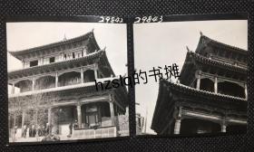 【系列照片】早期宁夏西宁大佛寺专业摄影2张合售，可见寺内人群。老照片影像清晰、颇为少见难得
