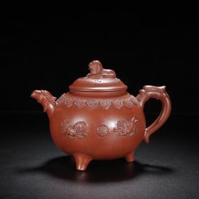 大清乾隆年制龙腾盛世精品手工紫砂壶 造型独特 制作精细 古朴雅致 品相如图