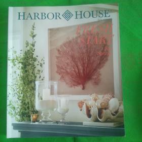 HARBOR  HOUSE  2016年
（封面有订书器印迹小孔见照片）品相自定