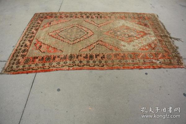 新疆民族手工老地毯